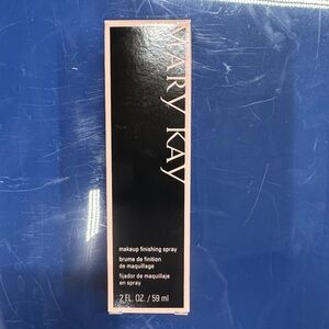 Mary Kay Makeup Finishing Spray
